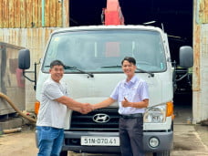 Bàn Giao Xe Hyundai W11SL Gắn Cẩu UNIC URV344 Cho Công Ty TNHH Hoài Bảo