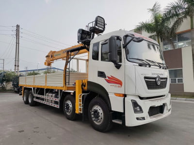 Xe Dongfeng 4 Chân Gắn Cẩu Soosan 1015 (12 Tấn)
