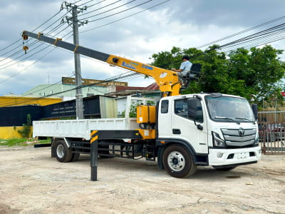 Foton S90 Gắn Cẩu XCMG GSQS125TL-5 5 Tấn 5 Khúc