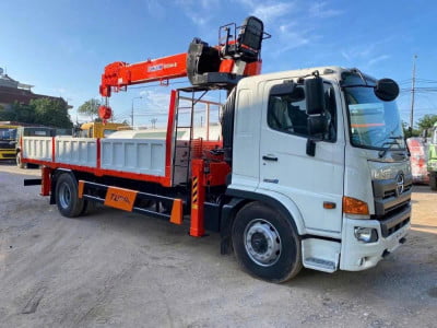 Xe Hino FG Gắn Cẩu Kanglim KS1256 (7 Tấn 6 Khúc)