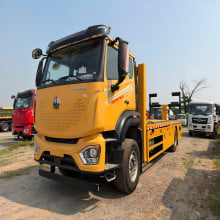 Xe HOWO 2 Chân Cứu Hộ Kéo Chở Xe Sàn Trượt