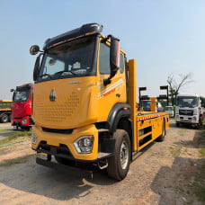 Xe HOWO 2 Chân Cứu Hộ Kéo Chở Xe Sàn Trượt