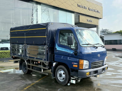 HYUNDAI MIGHTY N250 2026 THÙNG MUI BẠT – TẢI 2.49 TẤN