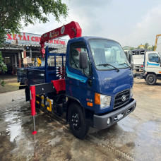 Xe Hyundai W11S Gắn Cẩu Unic 344