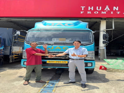 ÂN KHOA AUTO BÀN GIAO XE JAC N900 GẮN CẨU XCMG 5 TẤN 5 KHÚC ĐẾN KHÁCH HÀNG TẠI PHÚ QUỐC