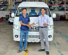 ÂN KHOA AUTO BÀN GIAO XE KIM LONG VAN X9 CHO CÔNG TY CP Y TẾ BÁCH VIỆT