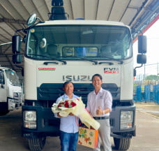 Isuzu FVM 1500 Gắn Cẩu Dongyang 8 Tấn 7 Khúc | Bàn Giao Xe