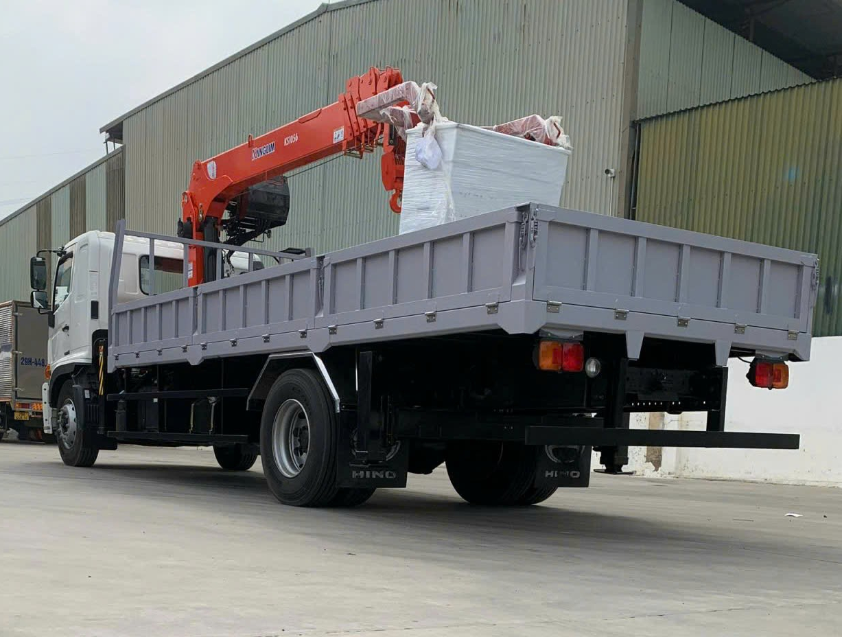Hino-FG-gan-cau-Kanglim-KS1056-8