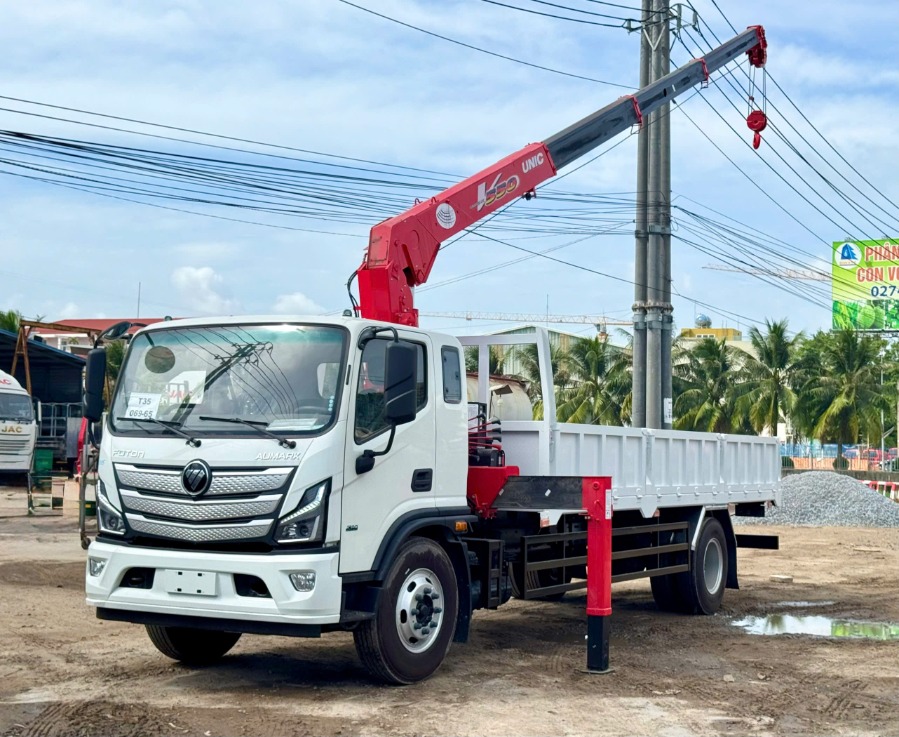 Foton-Aumark-S90-gan-cau-Unic-URV-554K-nhin-tu-phia-truoc-6