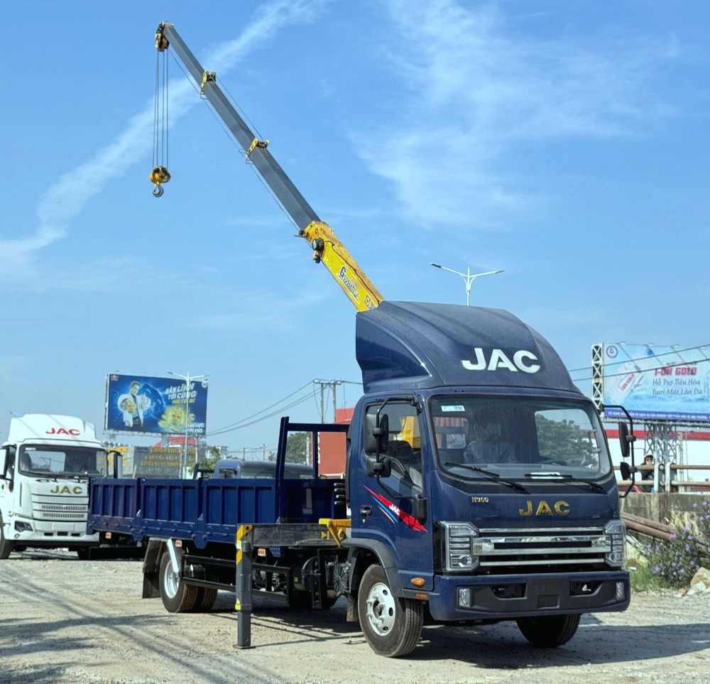 Xe Jac N350SL gắn cẩu XCMG 3 tấn 4 khúc