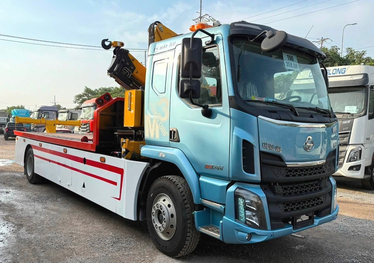 Xe cứu hộ Chenglong M3 3 chức năng gắn cẩu XCMG SQZ132-5
