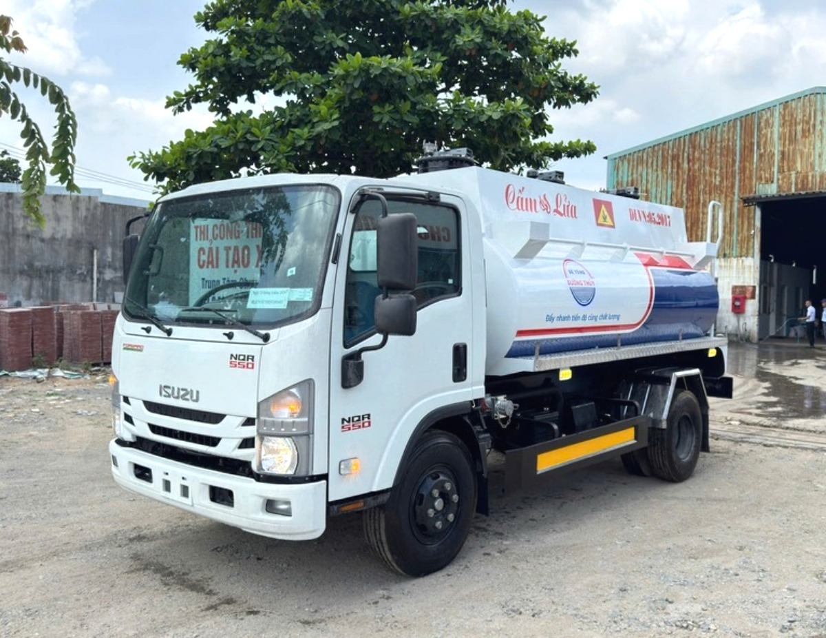 isuzu-nqr-bon-cho-xang-dau-7-khoi-2
