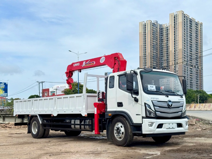 Foton-Aumark-S90-gan-cau-Unic-URV-554K-nhin-tu-phia-truoc-2