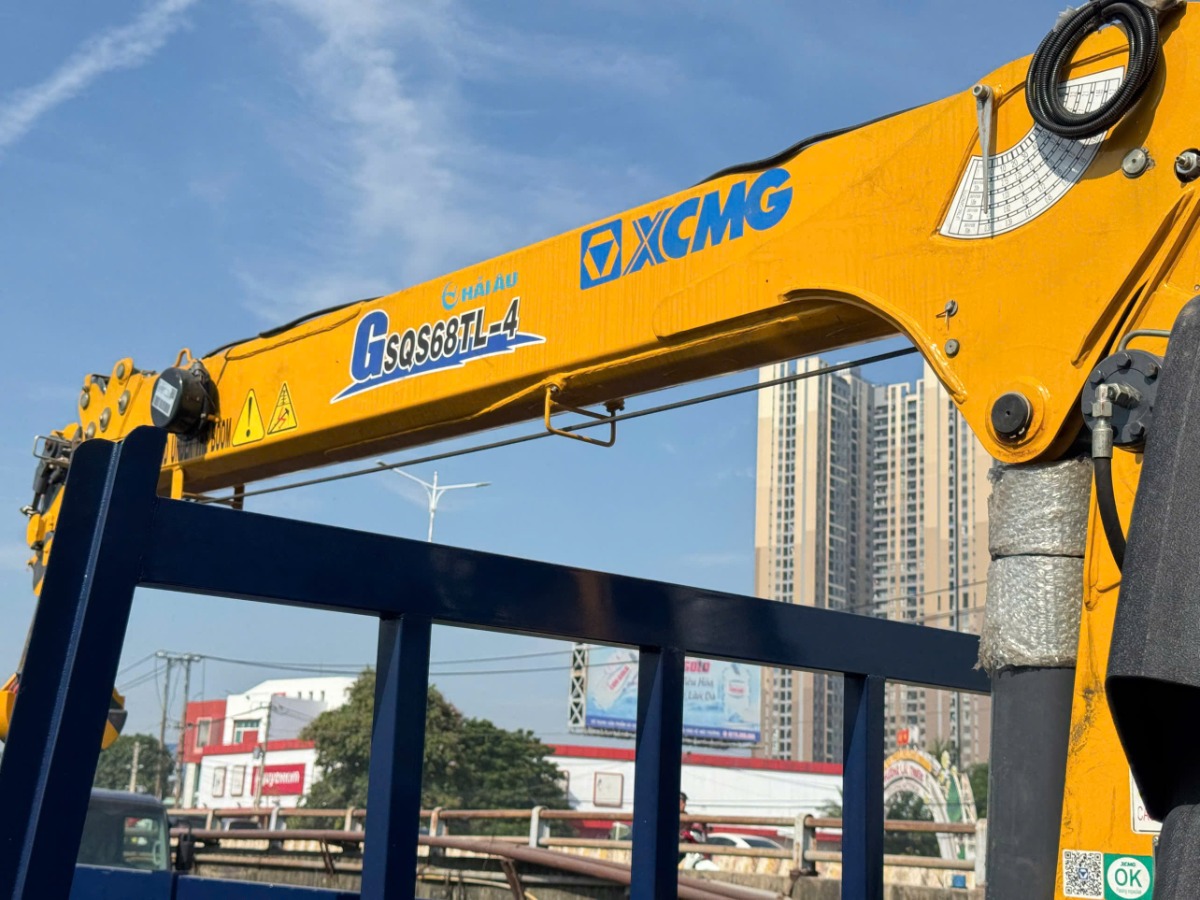 Cẩu XCMG GSQS68TL-4 3.2 tấn 4 đốt