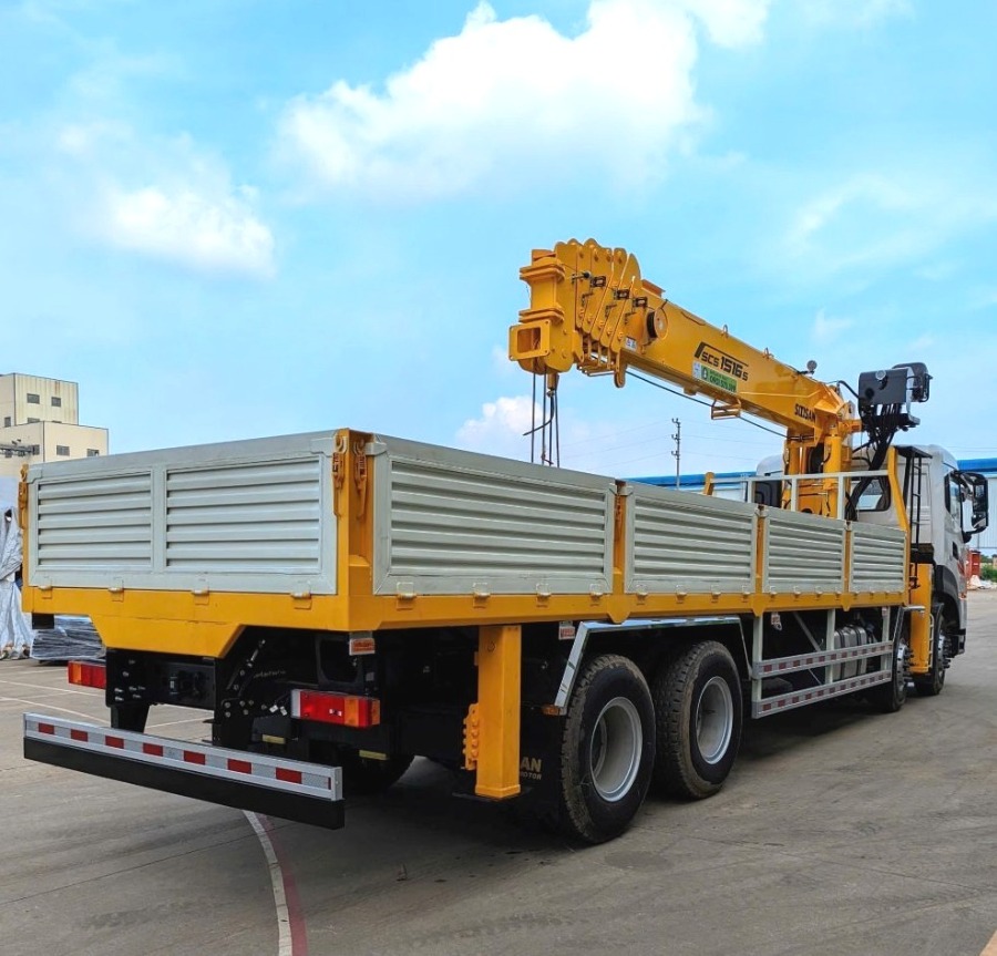 dongfeng-4-chan-gan-cau-soosan-scs1516-2