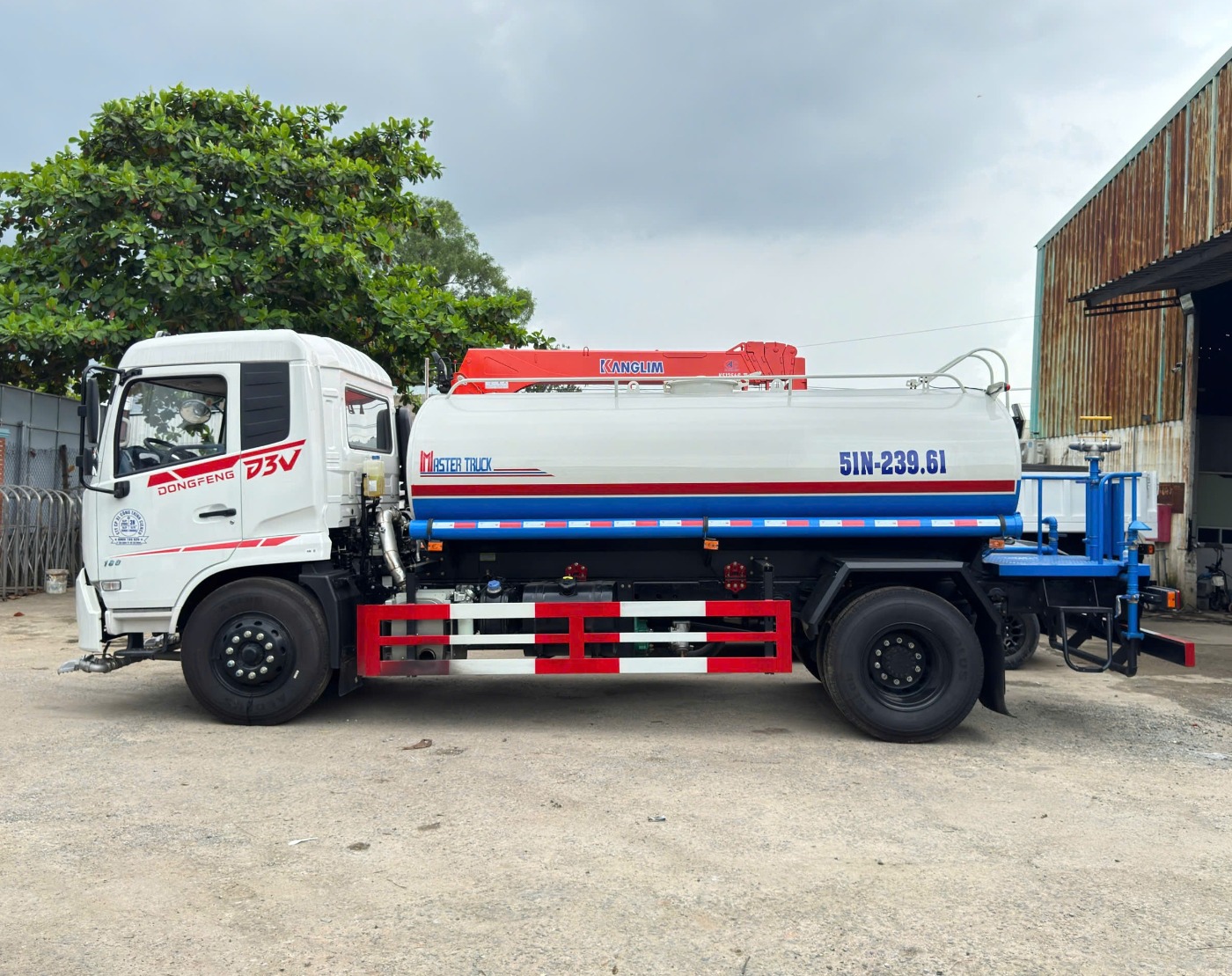 Ân Khoa Auto hân hạnh bàn giao xe Dongfeng bồn phun tưới nước 9 khối đến Công ty CP XL CT CIENCO