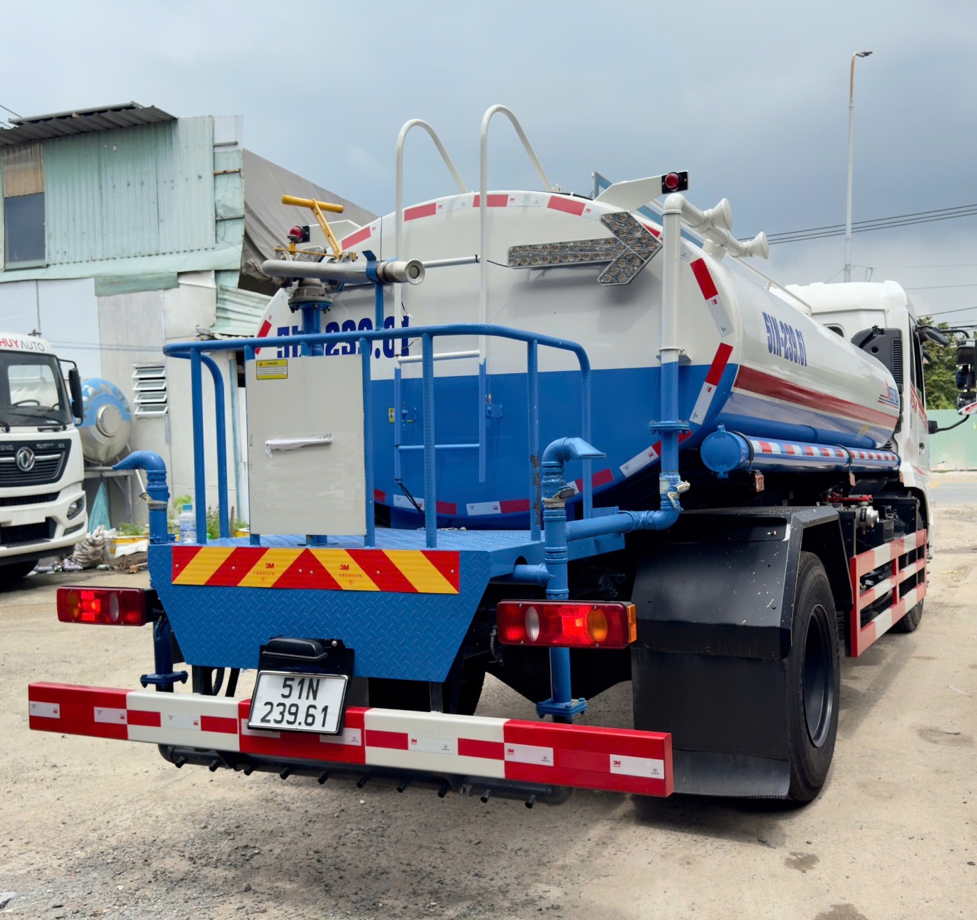 Ân Khoa Auto hân hạnh bàn giao xe Dongfeng bồn phun tưới nước 9 khối đến Công ty CP XL CT CIENCO
