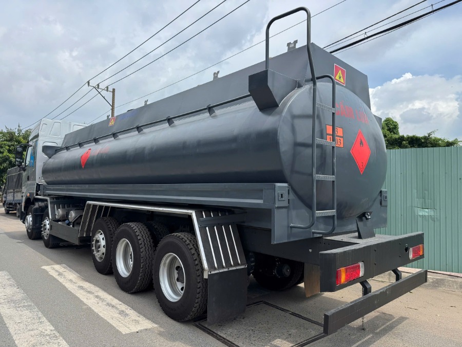 Xe bồn xăng dầu 26 khối Chenglong H7