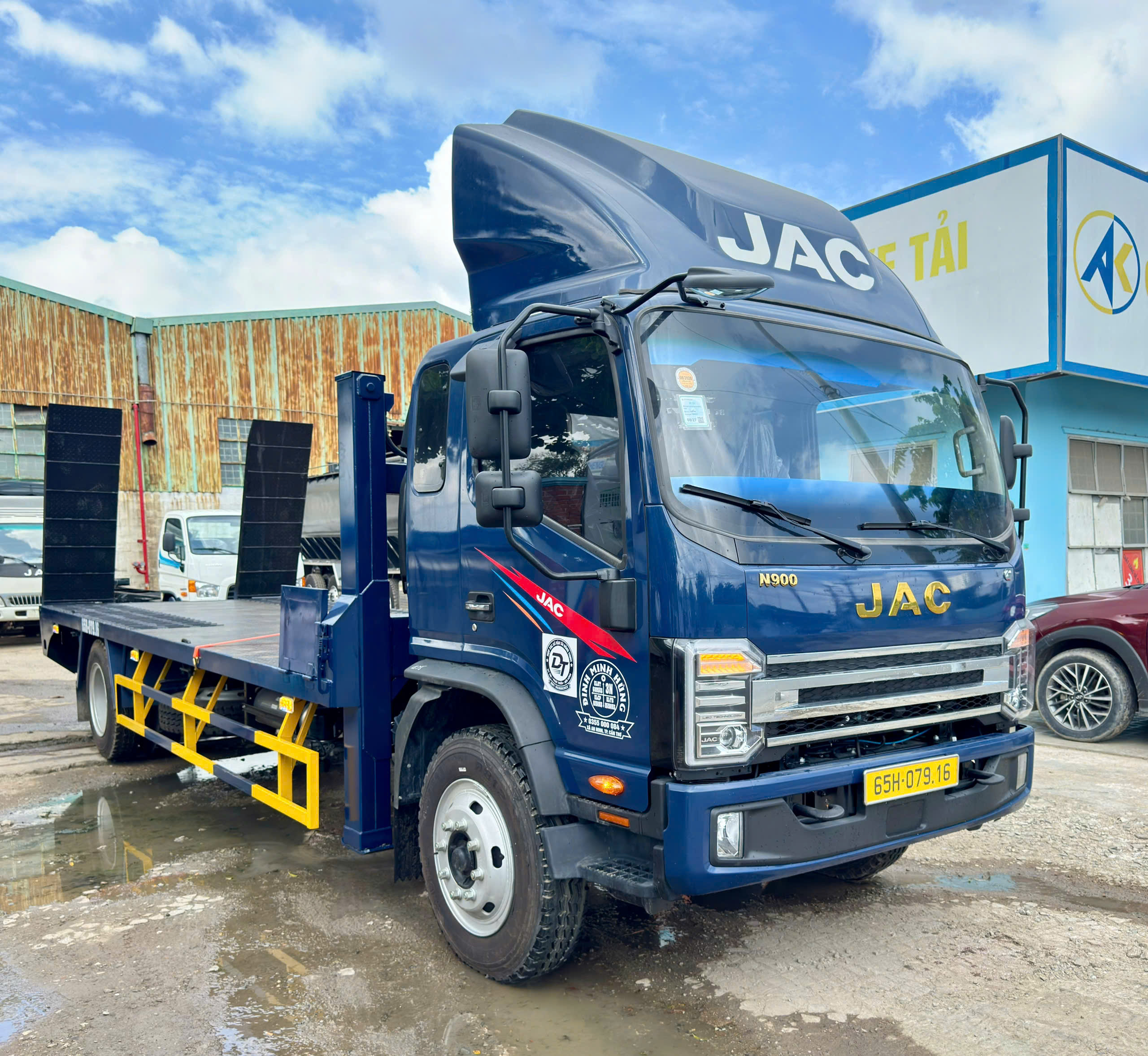 JAC-N900-nang-dau-cho-may-cong-trinh-8-tan-An-Khoa-Auto-5