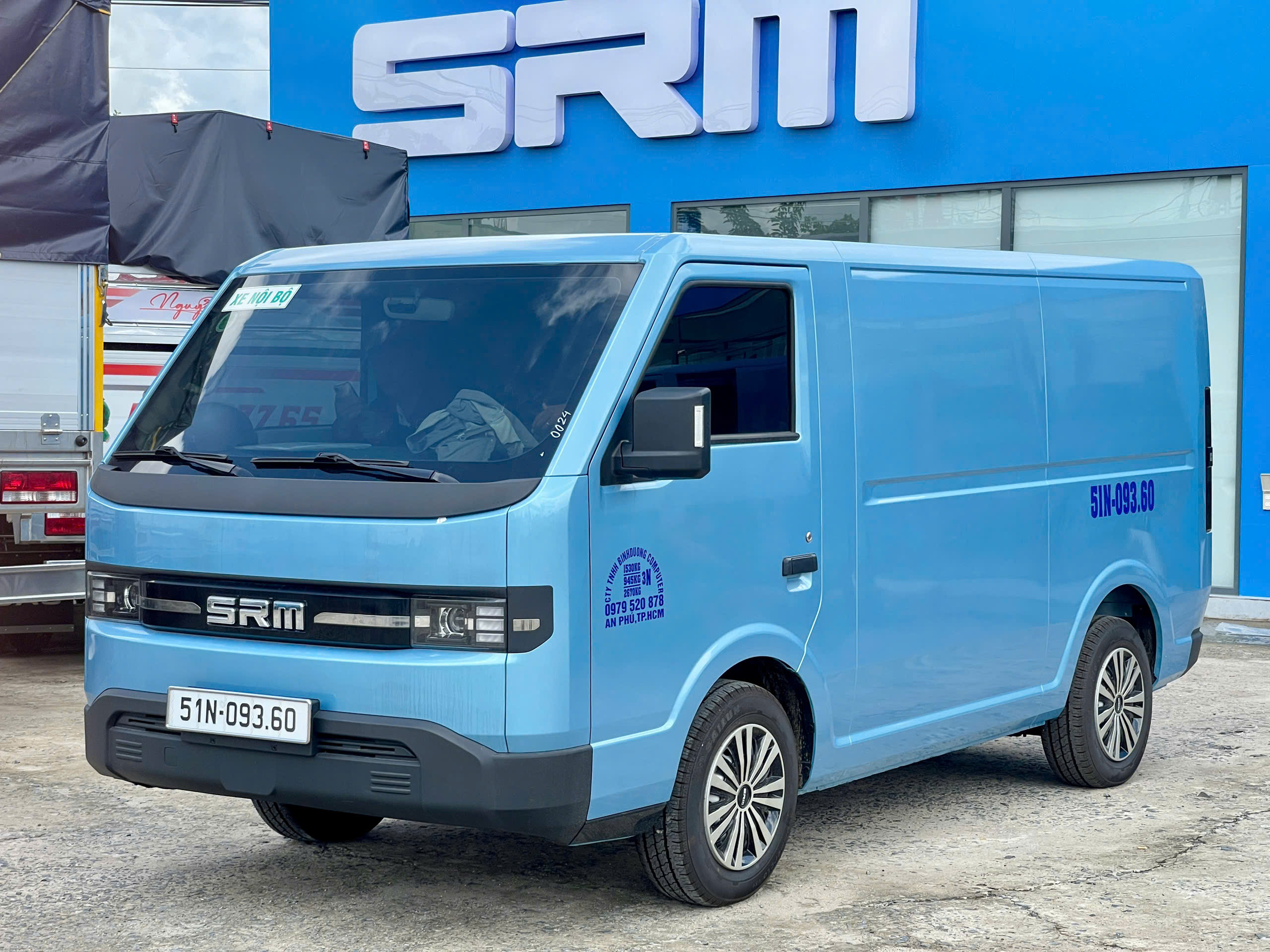ban-giao-xe-srm-e60-binh-duong-computer-5