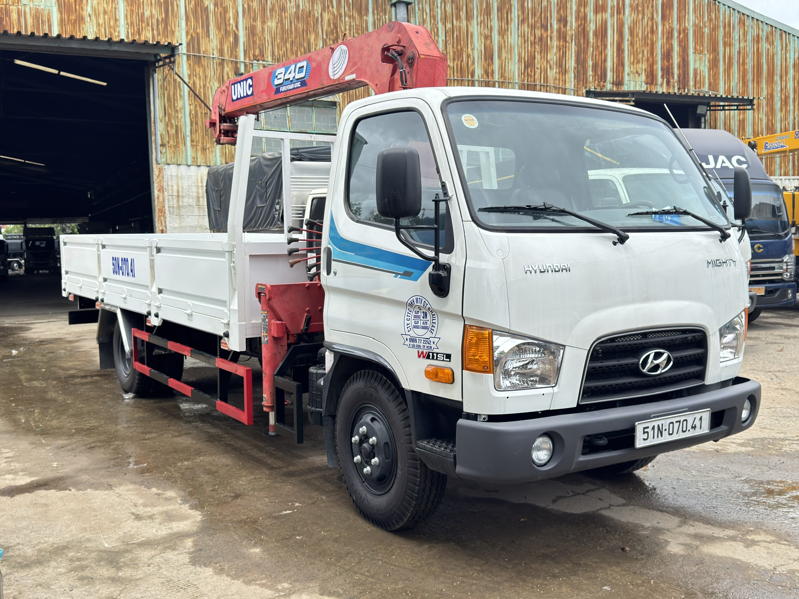 dong-moi-xe-tai-thung-mui-bat-an-khoa-auto.jpg-8