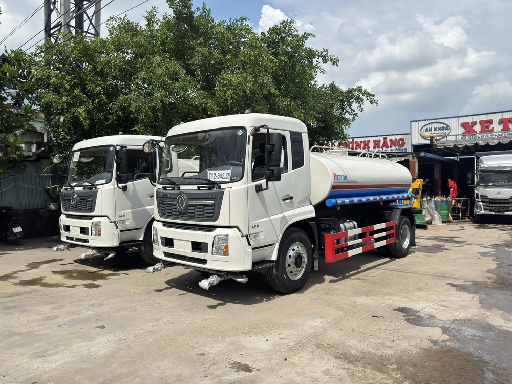 dongfeng-bon-cho-nuoc-8-khoi-1