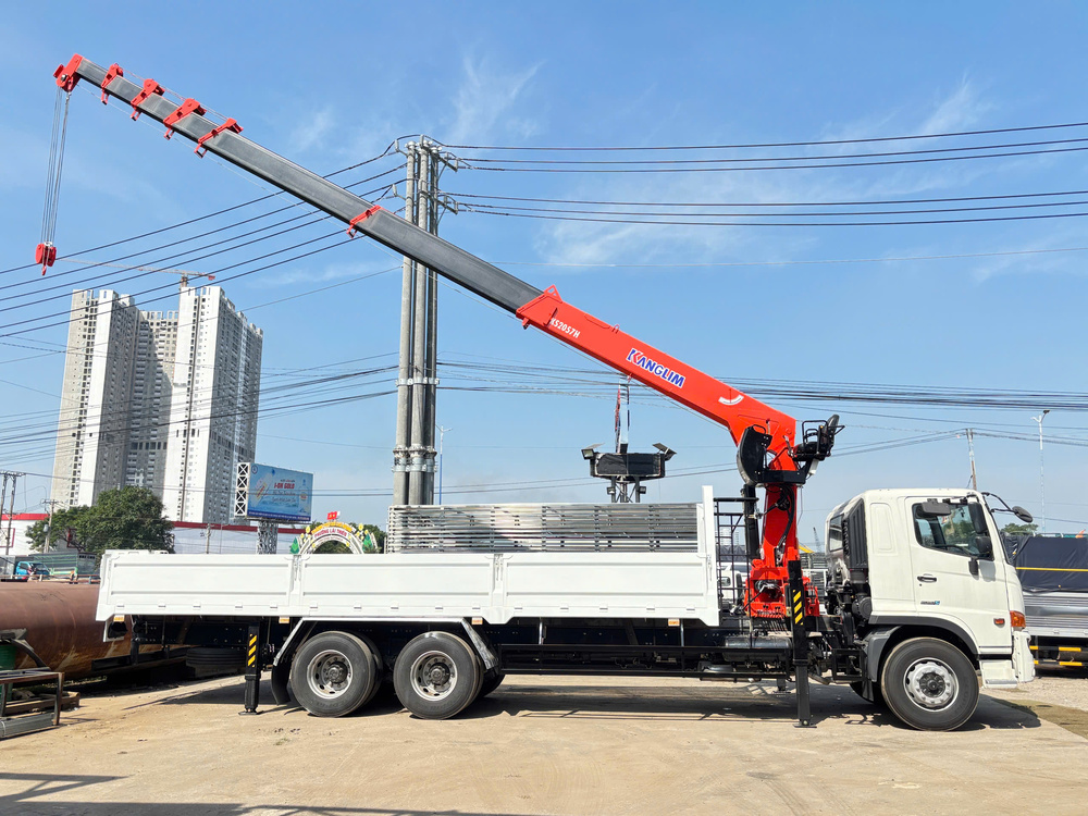 hino-fm-gan-cau-kanglim-ks2057-2