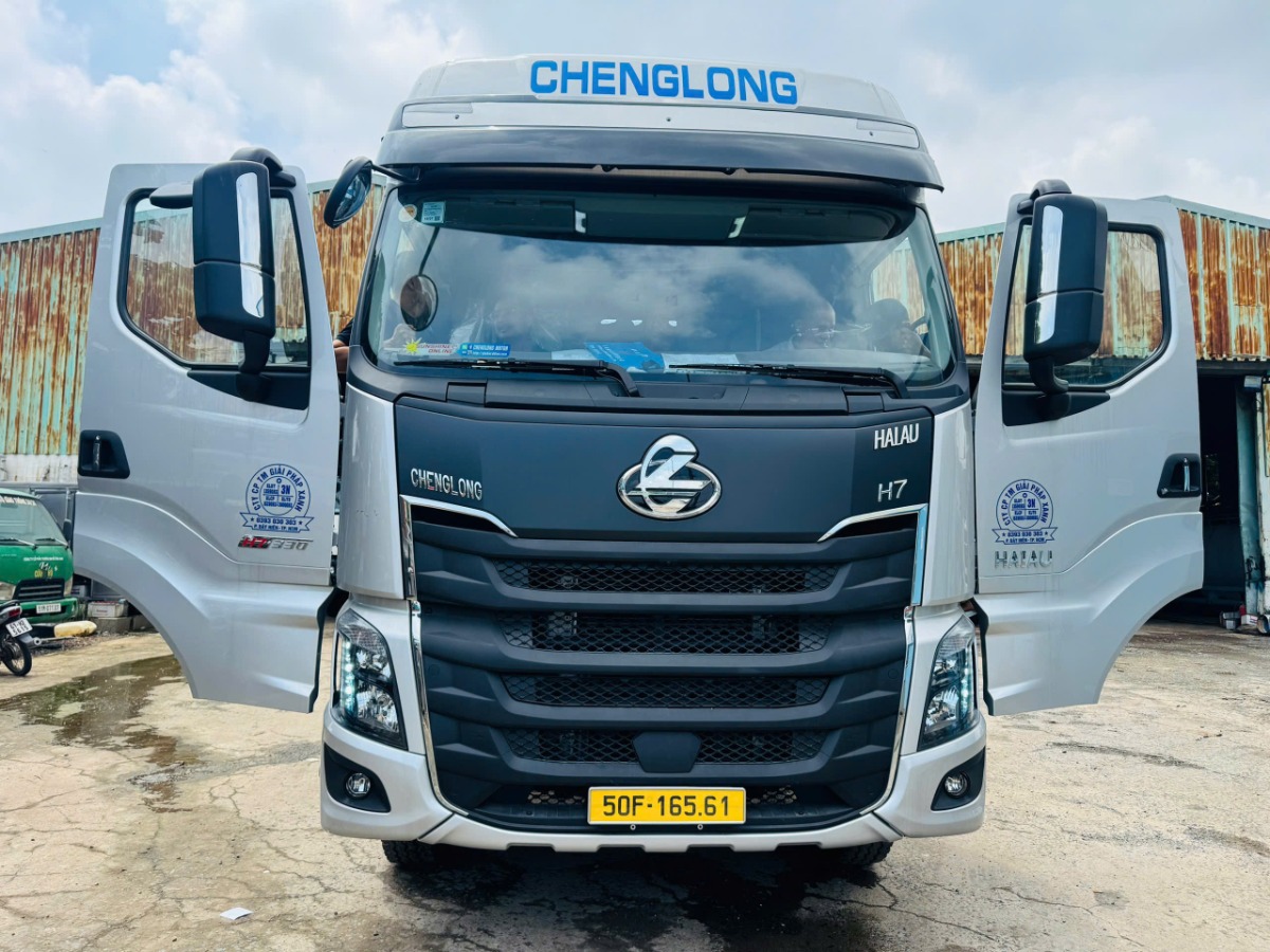  Chenglong H7 4 chân bồn chở xăng dầu 22 khối 