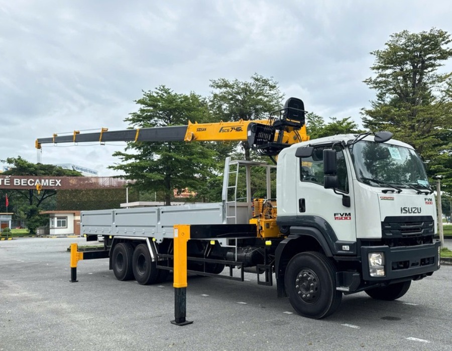 isuzu-fvm-gan-cau-soosan-746l-6