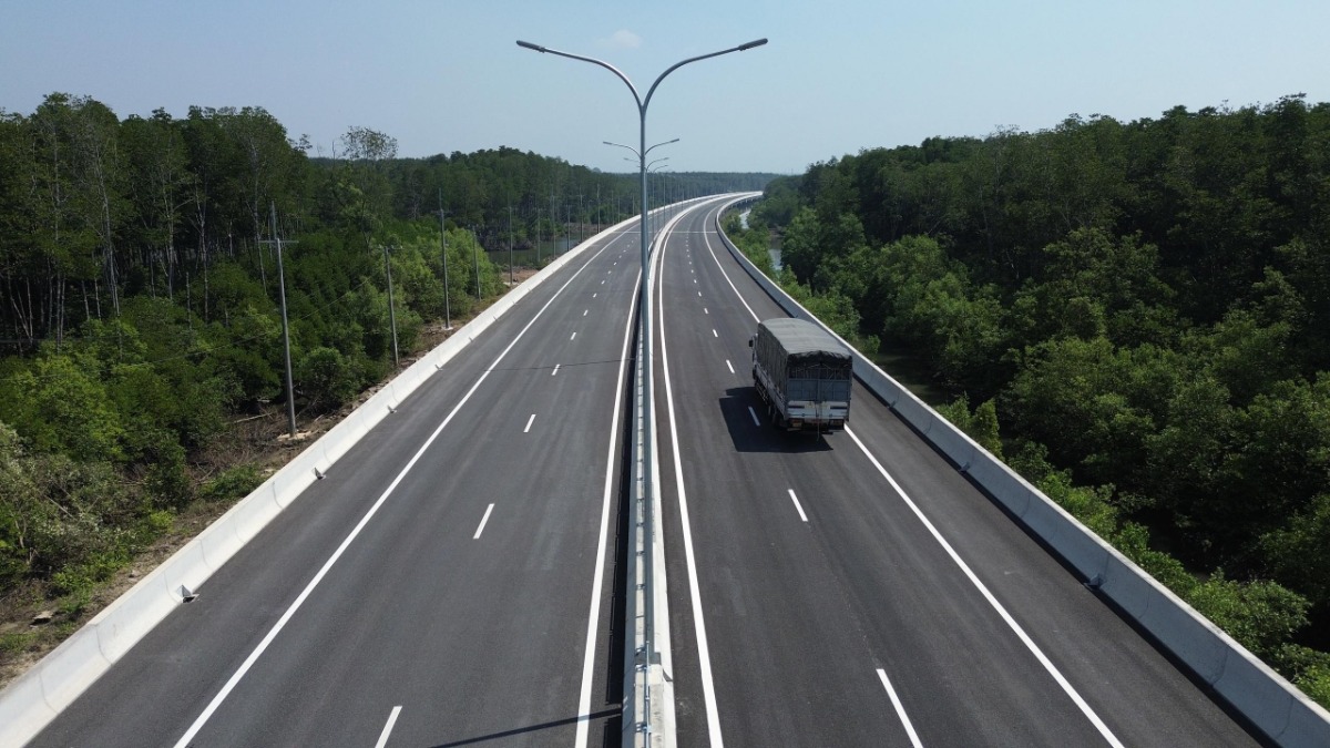 Tăng cường kiểm soát tải trọng xe trên cao tốc Bắc – Nam
