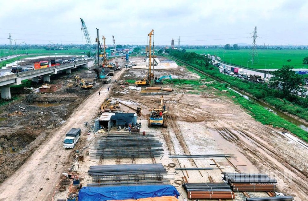 ự án cao tốc mở rộng nhu cầu vận tải và xe chuyên dùng