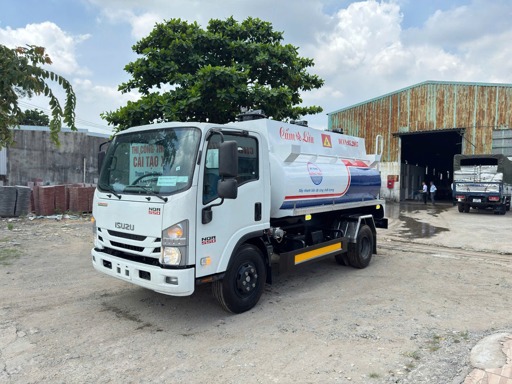 isuzu-nqr-bon-cho-xang-dau-7-khoi-2