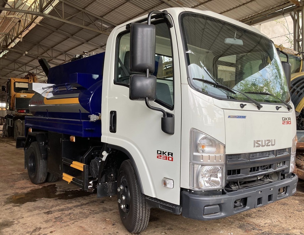isuzu_qkr_bon_cho_xang_dau_3_khoi3