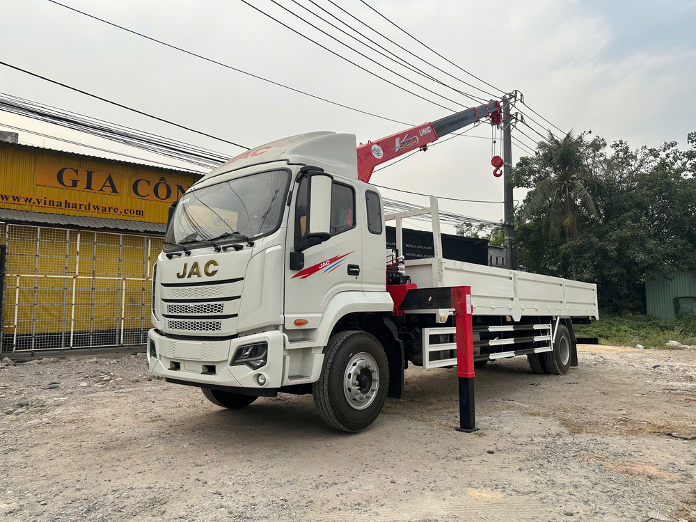 jac-dawos-gan-cau-unic-554-1