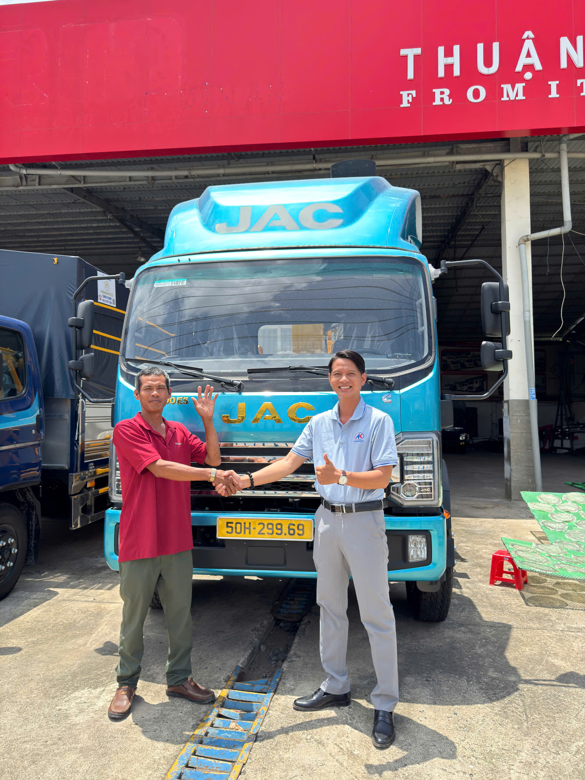 jac-n900-gan-cau-xcmg-5-tan-5-khuc-an-khoa-auto-1