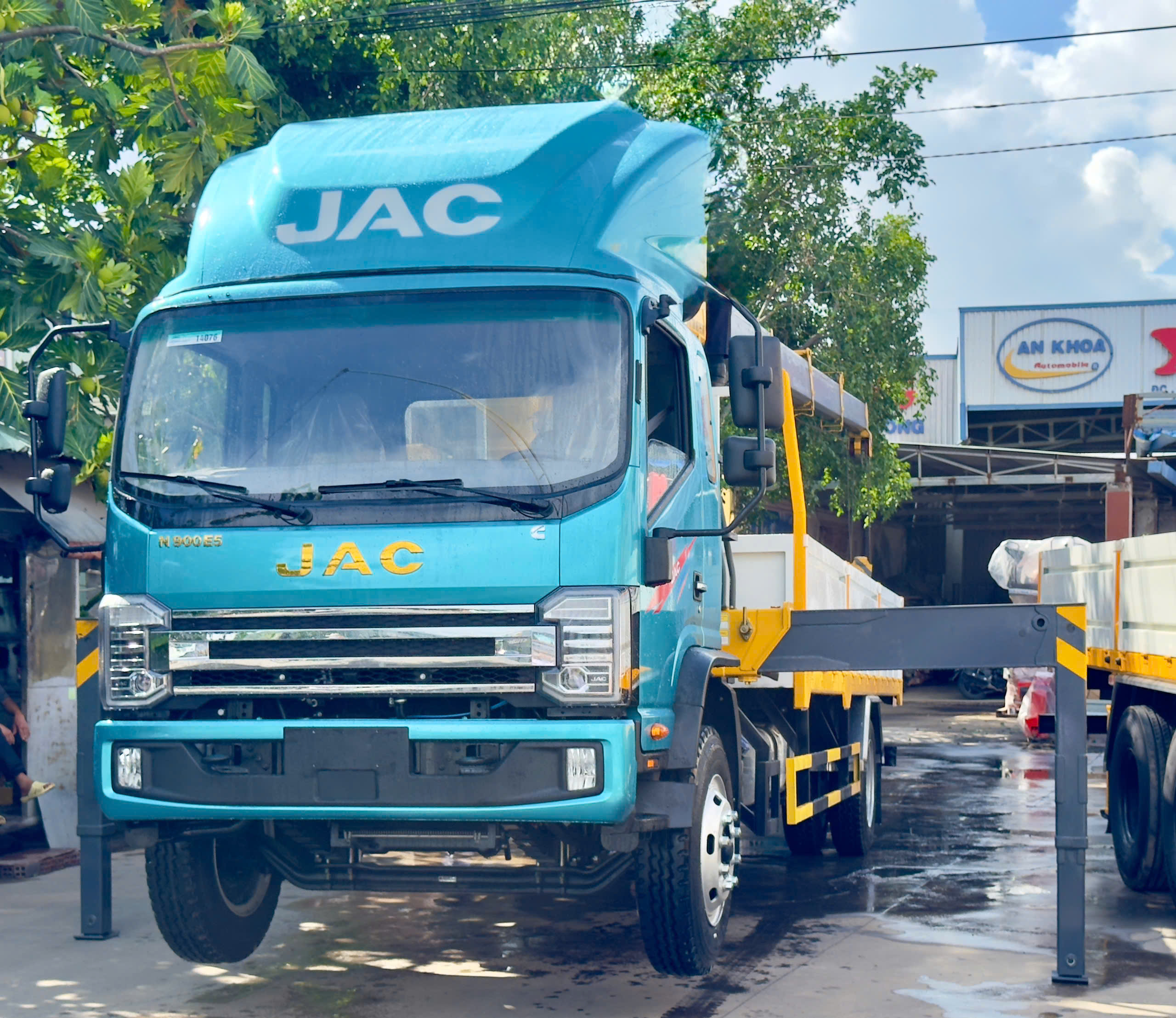 jac-n900-gan-cau-xcmg-5-tan-5-khuc-an-khoa-auto-19