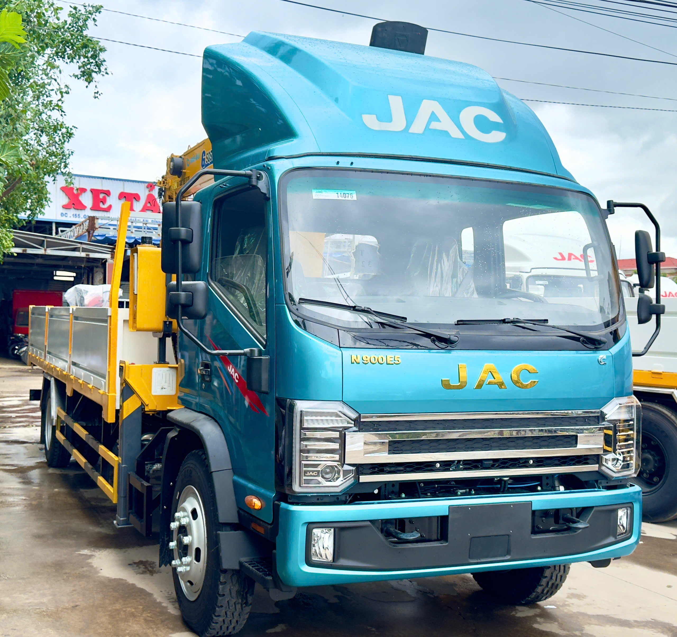 jac-n900-gan-cau-xcmg-5-tan-5-khuc-an-khoa-auto-8