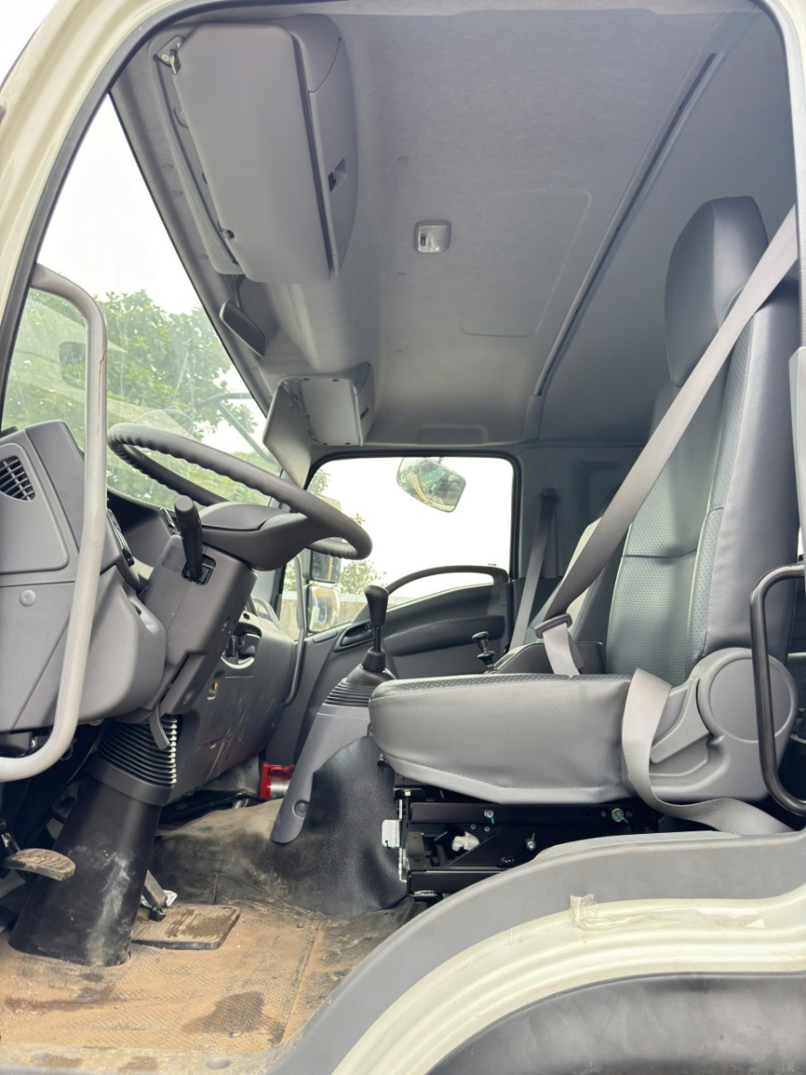 Cabin Isuzu FVM bồn chở xăng đâu 20 khối