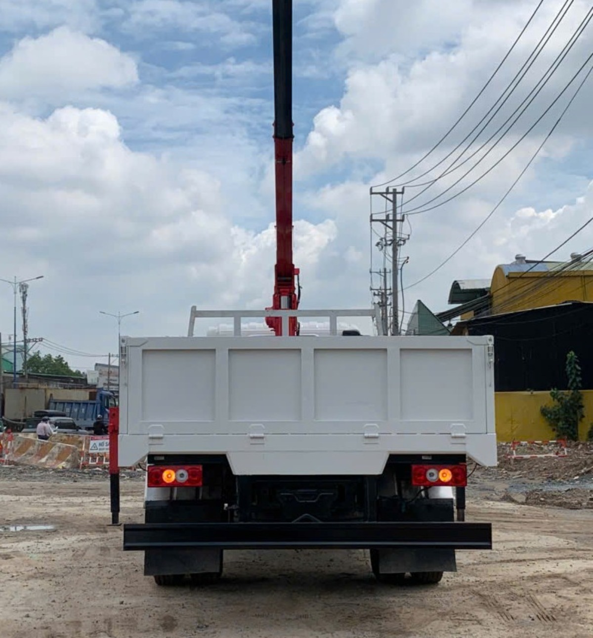 Quy cách thùng lửng Foton Aumark S90 gắn cẩu unic Urv 375