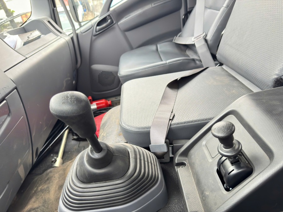 Khoang lái Isuzu FVM Bồn chở xăng dầu 20 khối
