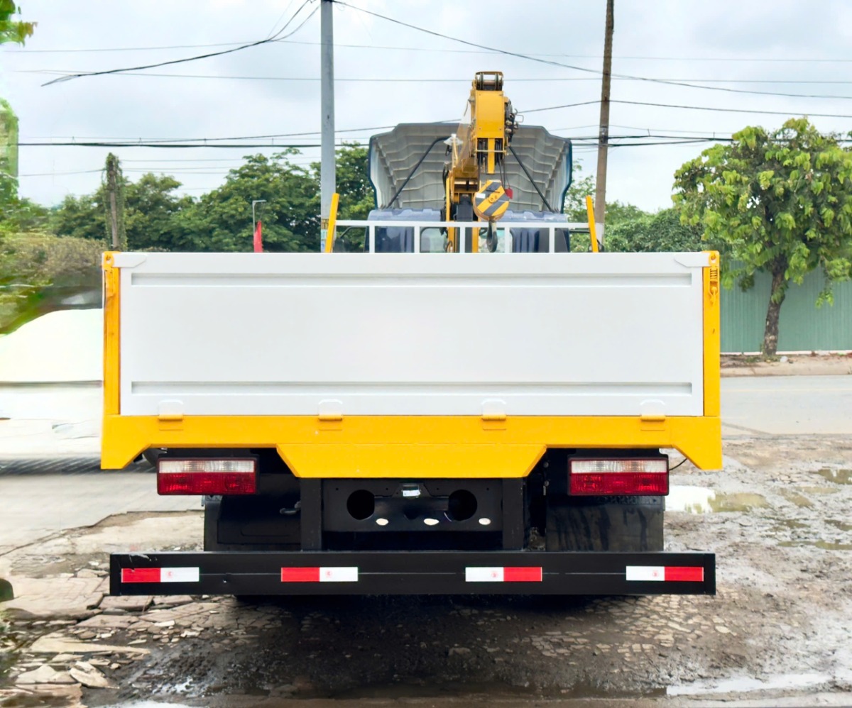 Kết cấu thùng lửng gắn cẩu Jac N900 