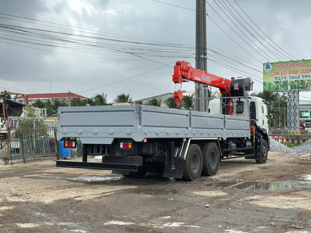Isuzu FVM 1500 gắn cẩu Kanglim KS2056T/S