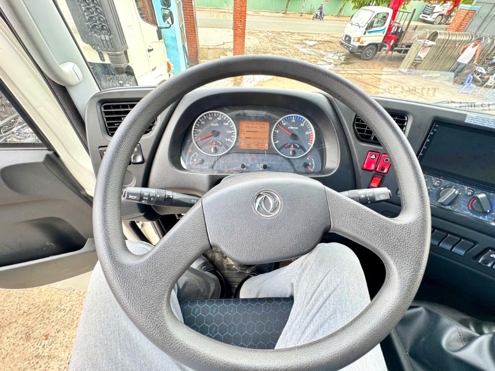 Dongfeng-3-chan-bon-hut-chat-thai-13-khoi-16