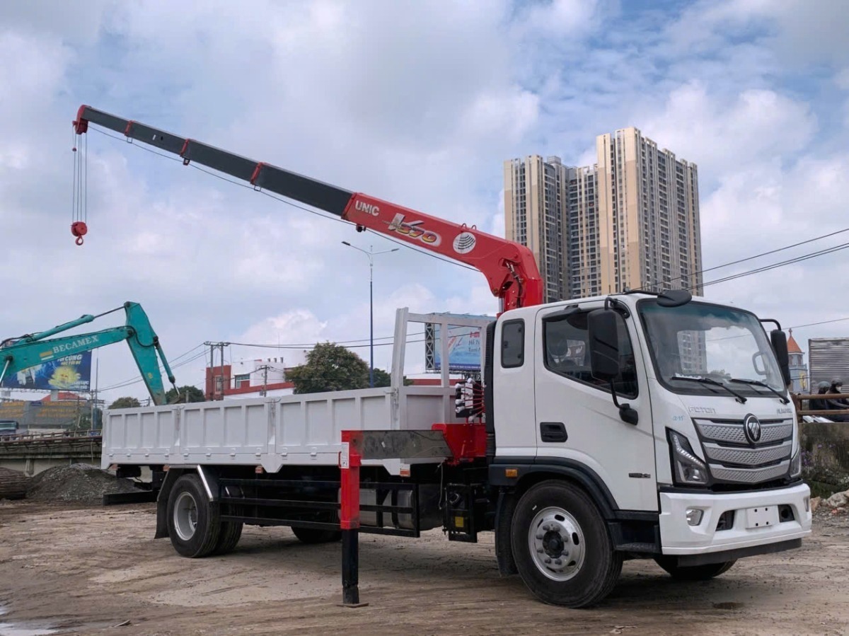 Xe Foton Aumark S90 gắn cẩu Unic URV375K 3 tấn 5 khúc