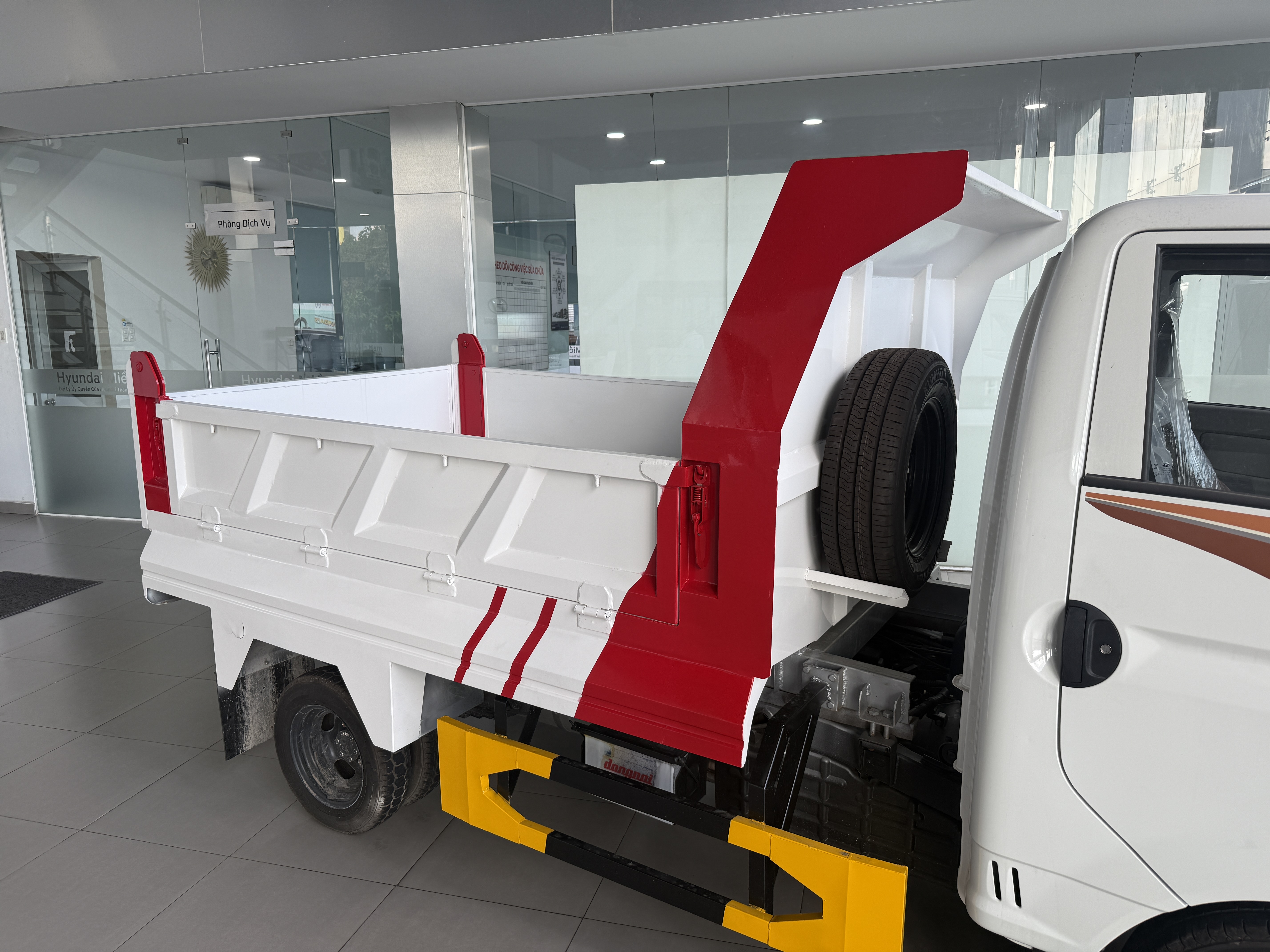 xe-ben-hyundai-h150-1-6-khoi-euro-5-22