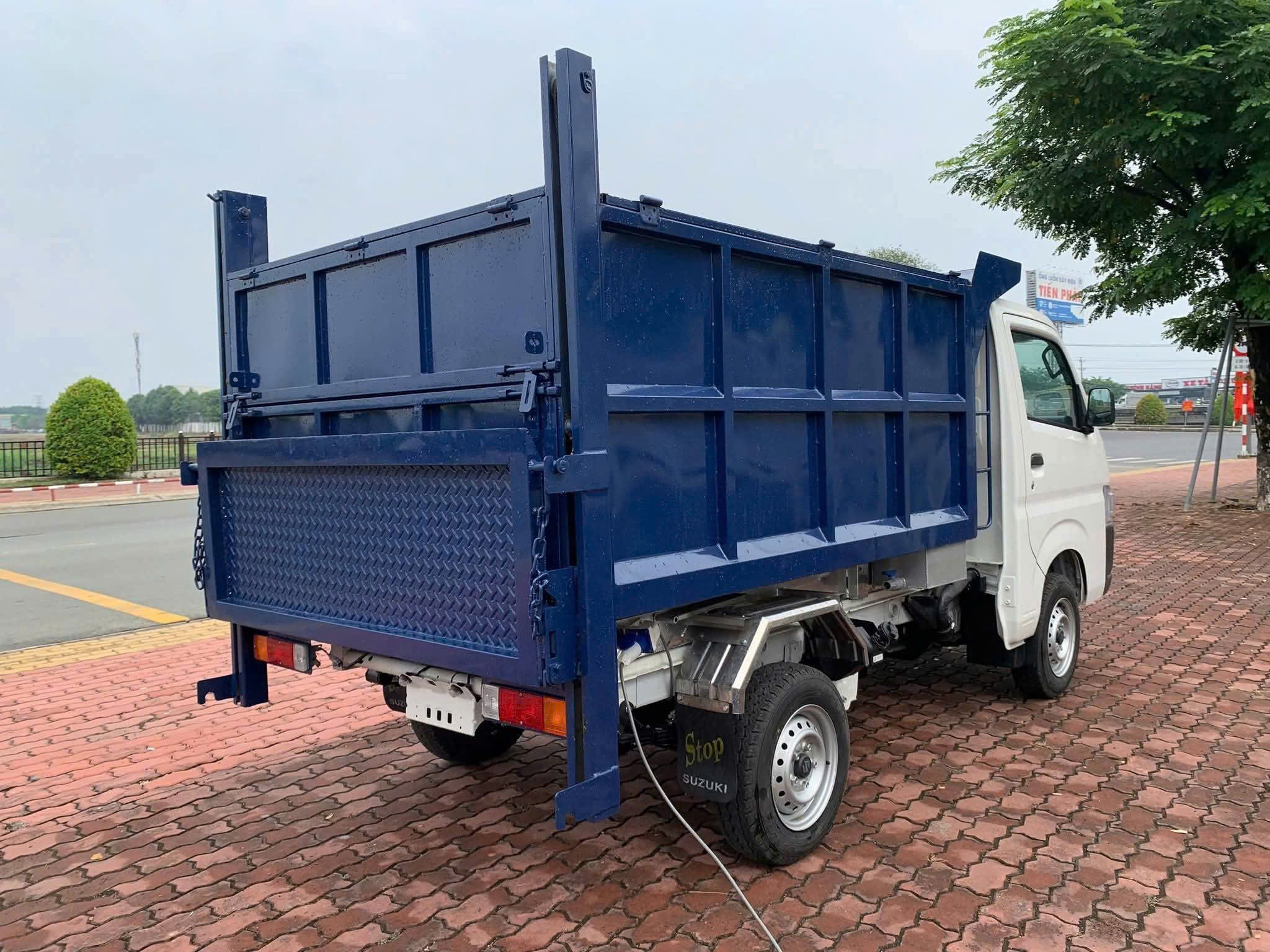 xe-cho-rac-nho-trong-thanh-pho-4-khoi-5-khoi-8-khoi-an-khoa-auto-1