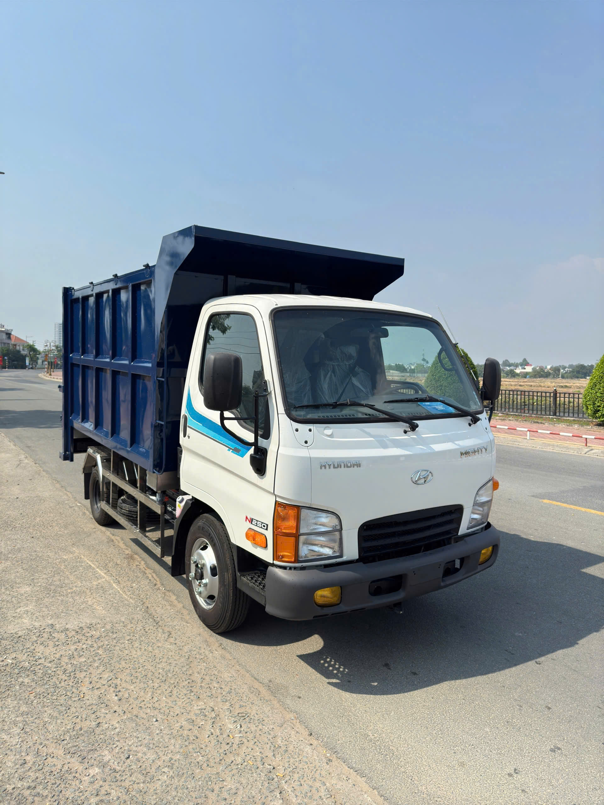 xe-cho-rac-nho-trong-thanh-pho-4-khoi-5-khoi-8-khoi-an-khoa-auto-17