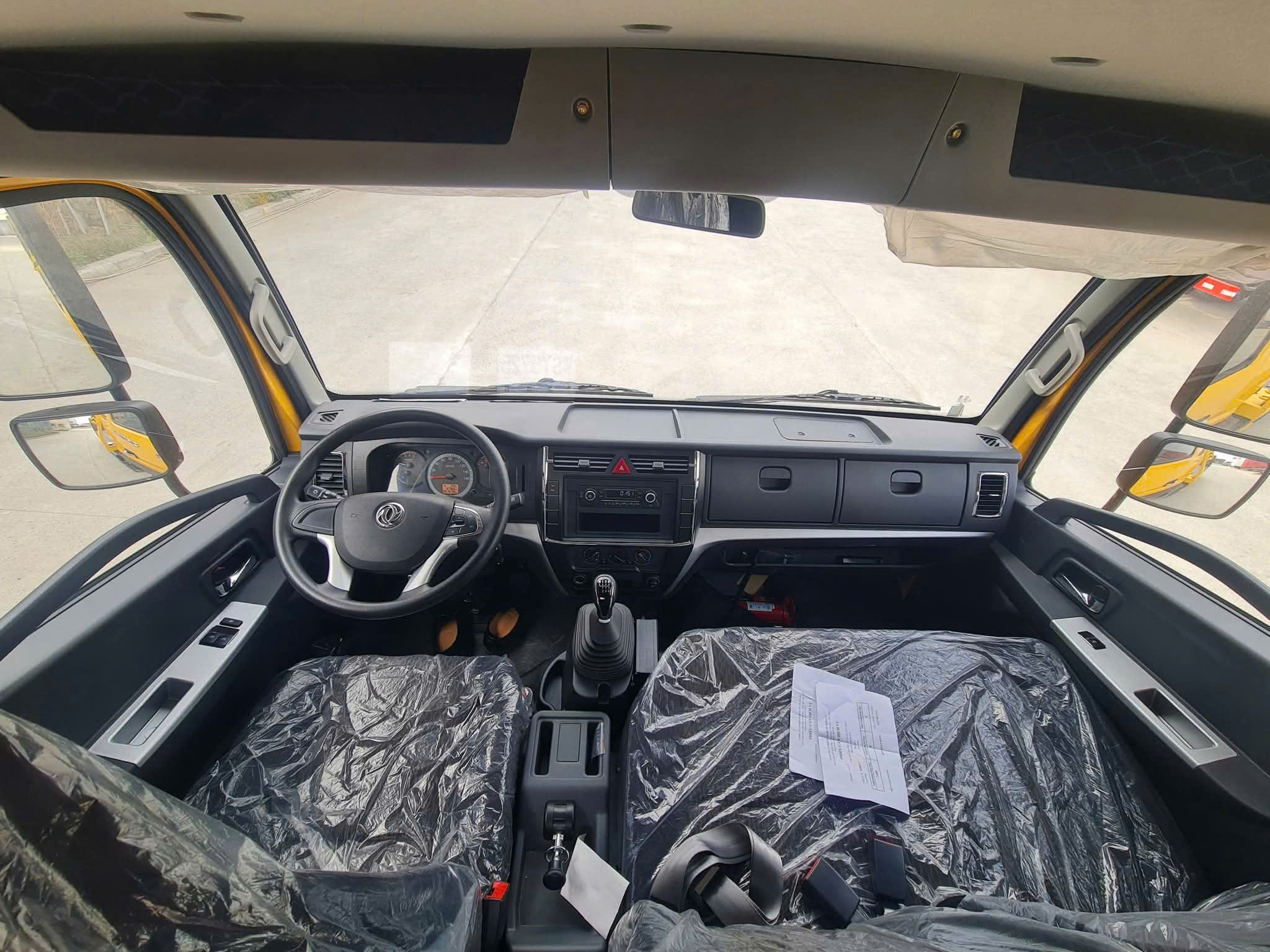 xe-cuu-ho-dongfeng-d8-keo-cho-xe-1