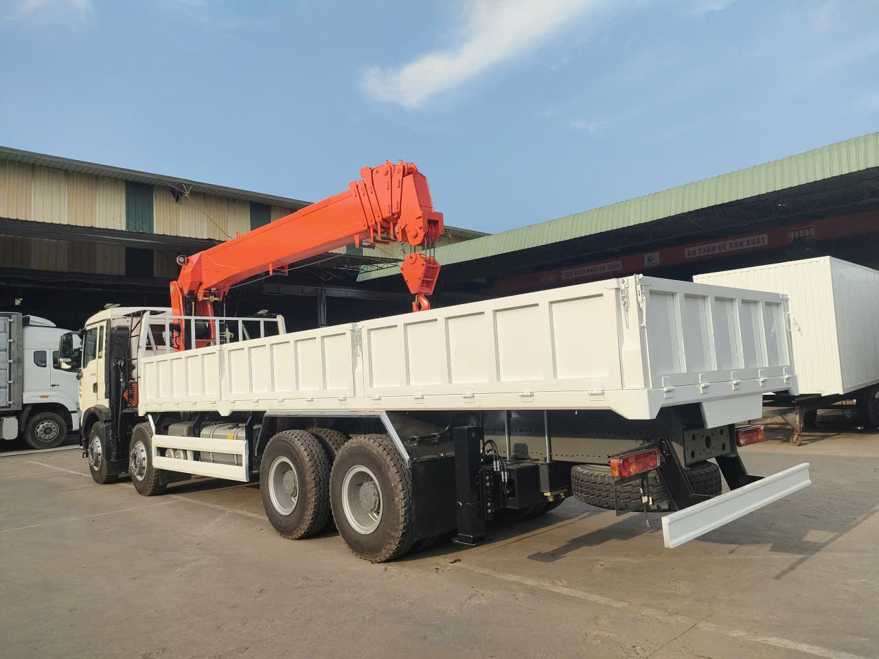 xe-howo-4-chan-gan-cau-kanglim-ks5206-8-2-tan-2