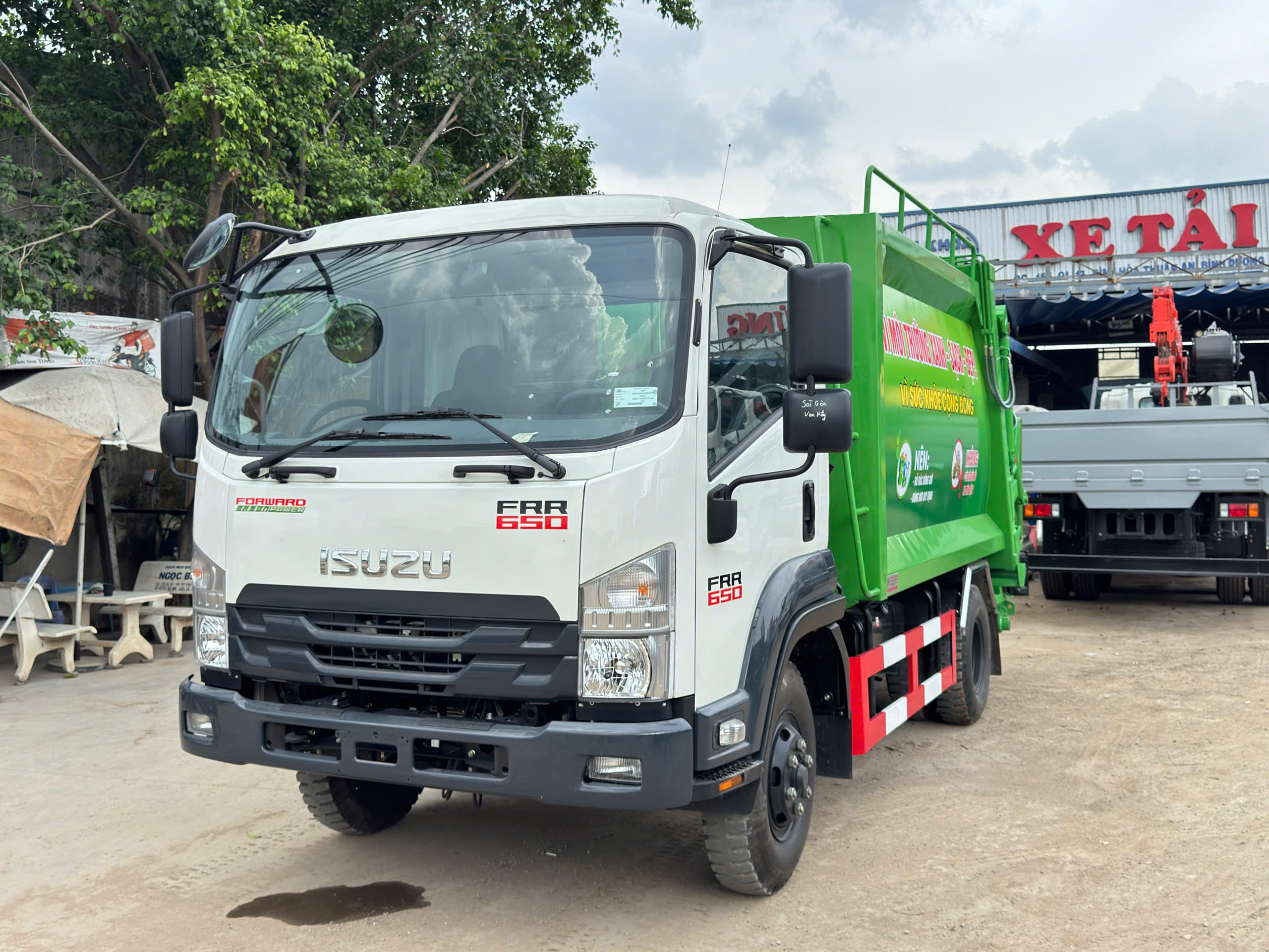xe-cuon-ep-rac-isuzu-frr-650-9-khoi-euro-5-10 (1)